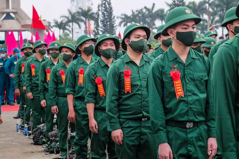 dien-thoai-trong-nghia-vu-quan-su-2025